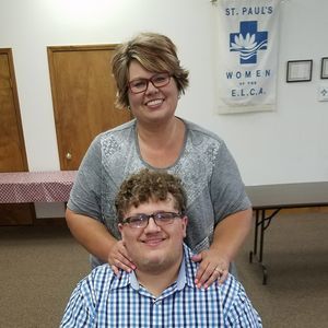 Meet your Posher, Laura